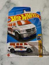 Hot Wheels HW 55 Race Team Dodge Van