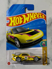 Hot Wheels HW: '70s VS '90s '95 Mazda RX-7 Drift
