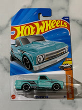 Hot Wheels HW Hot Trucks '67 Chevy C10