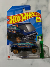Hot Wheels HW Green Speed Baja Bison T5 (Cracked Blister)