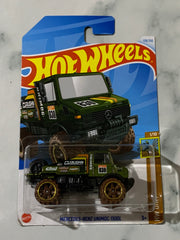 Hot Wheels HW Dirt Mercedes-Benz Unimog 1300L