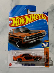 Hot Wheels Muscle Mania '71 Dodge Challenger