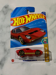 Hot Wheels HW '70s VS '90s '71 Lmaborghini Miura SV