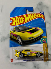 Hot Wheels HW: '70s VS '90s '95 Mazda RX-7 Drift