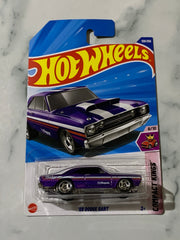 Hot Wheels Compact Kings '68 Dodge Dart